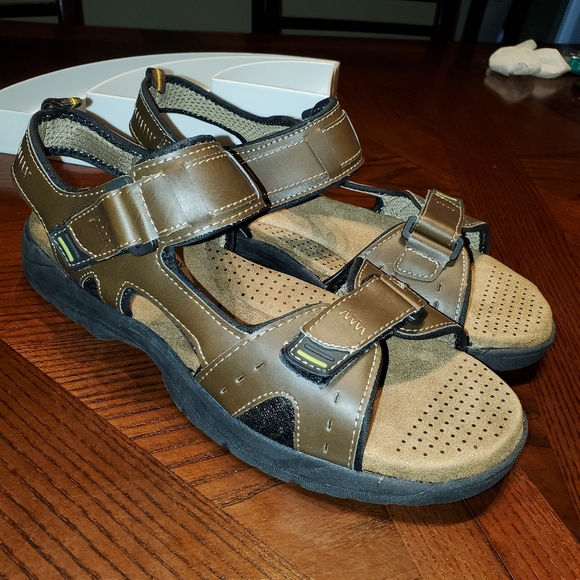 St. John's Bay | Shoes | St Johns Bay Size 2 Mens Brown Sandals | Poshmark